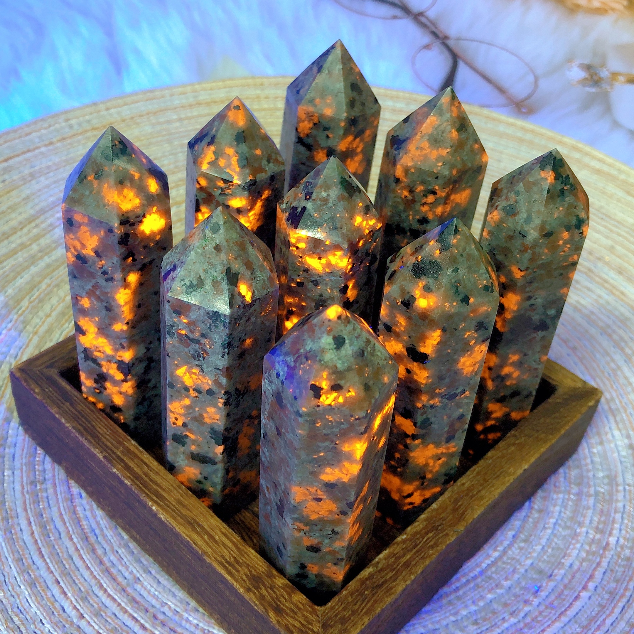Natural Crystals Yooperlite To - Home Decor Lighting Wholesale recensione e prezzo