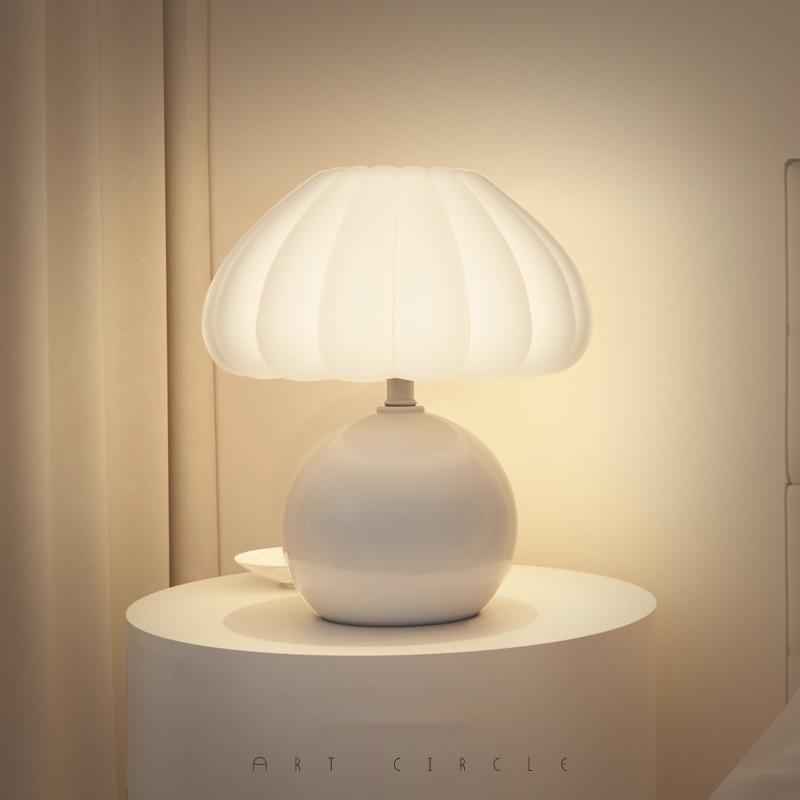 Cream Style Bedside Table Lamp - Mushroom Table Lamp recensione e prezzo