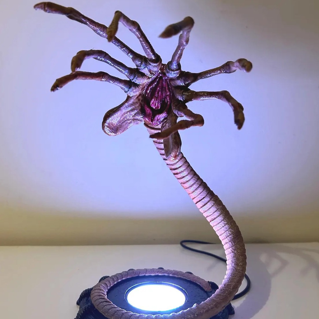 Alien Facehugger Lamp Nightlig - Decor Lighting Lamps recensione e prezzo