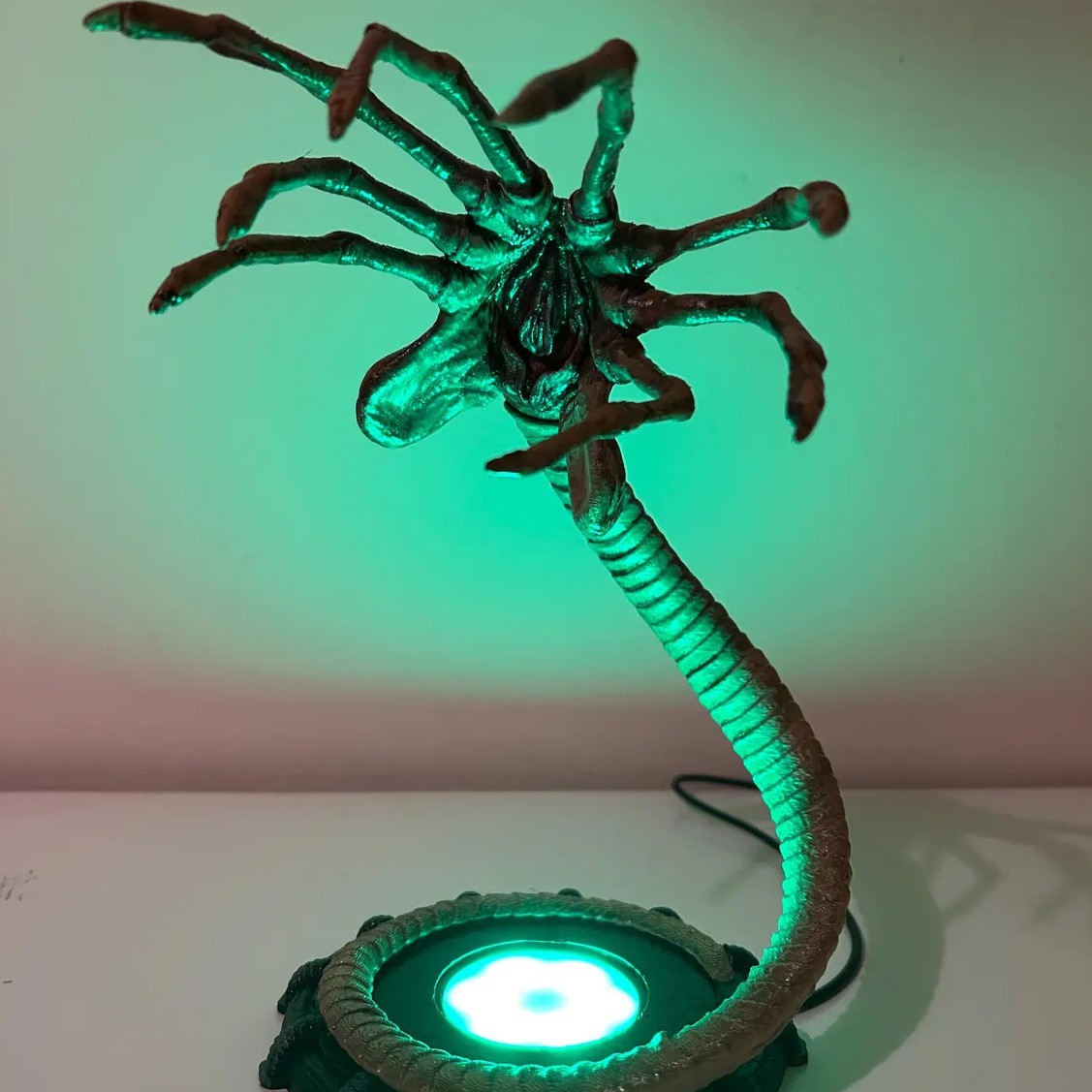 Alien Facehugger Lamp Nightlig - Decor Lighting Lamps recensione e prezzo