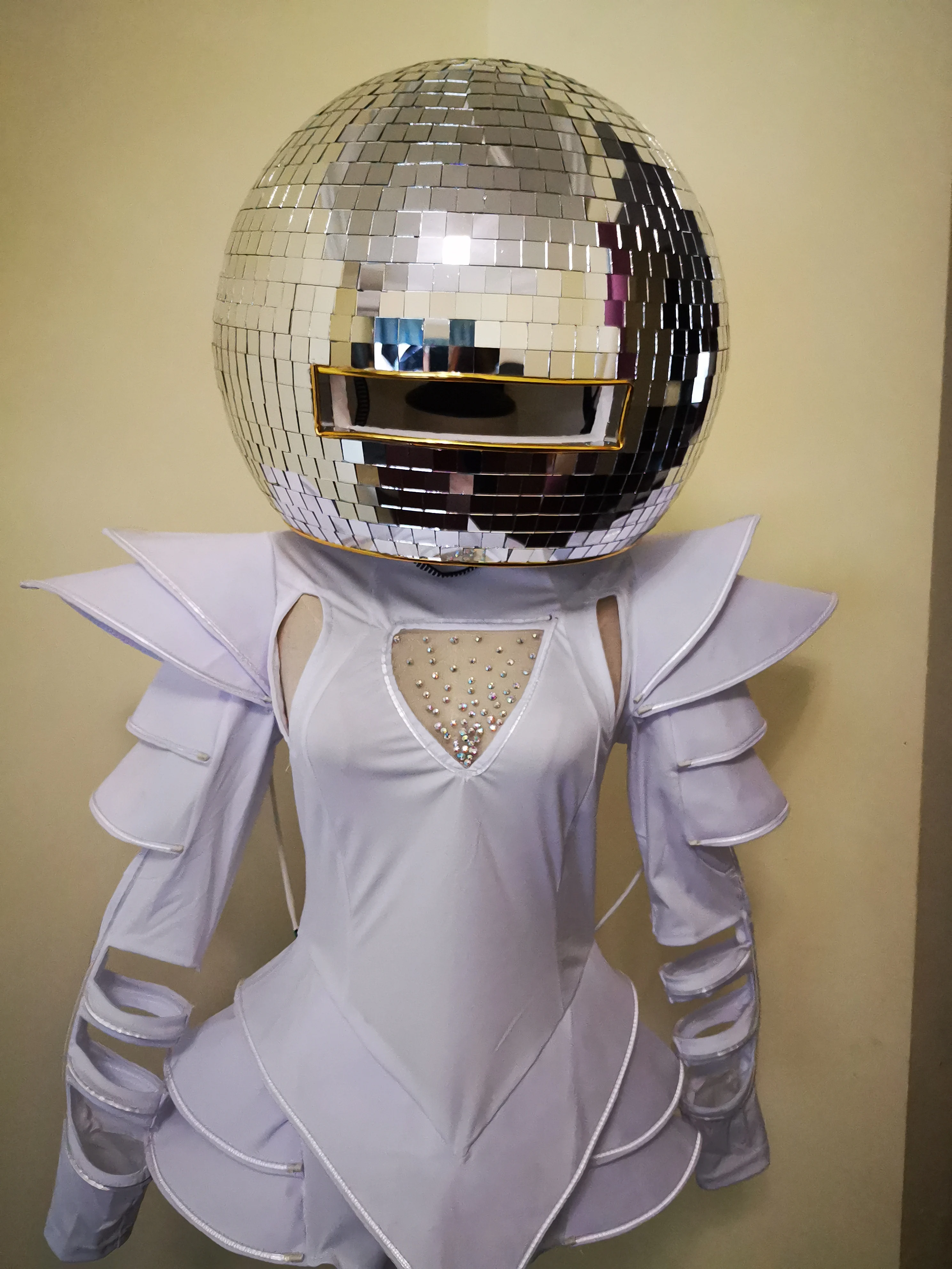 Disco Mirror Ball Helmets Disc - Disco Ball Mirror recensione e prezzo