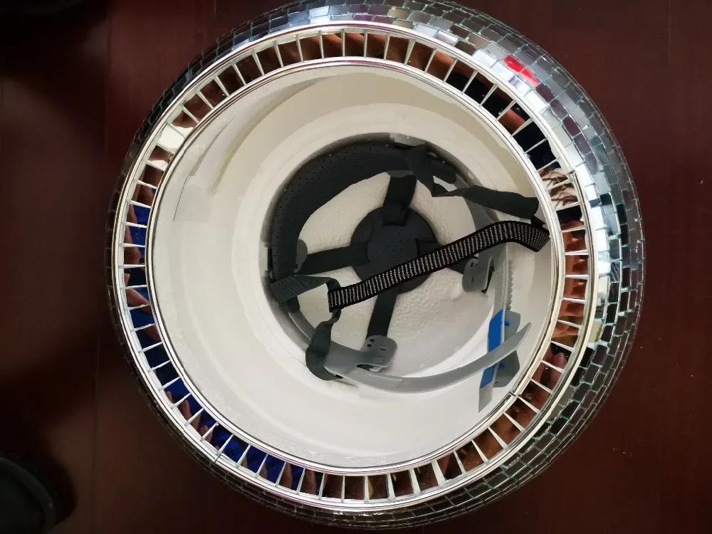 Disco Mirror Ball Helmets Disc - Disco Ball Mirror recensione e prezzo