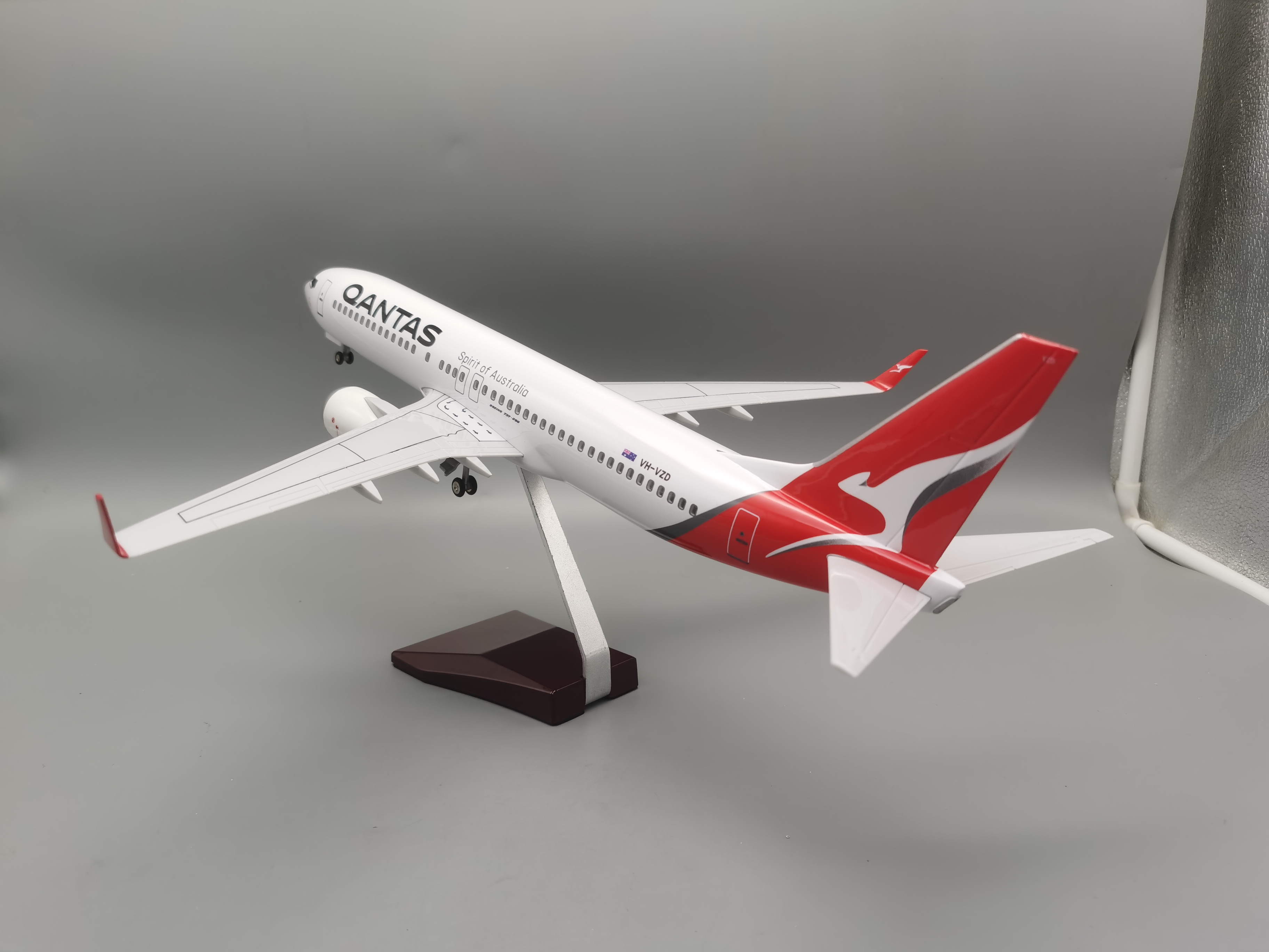 47cm 1/80 Scale B737 Australia - Decor Lighting Australia recensione e prezzo