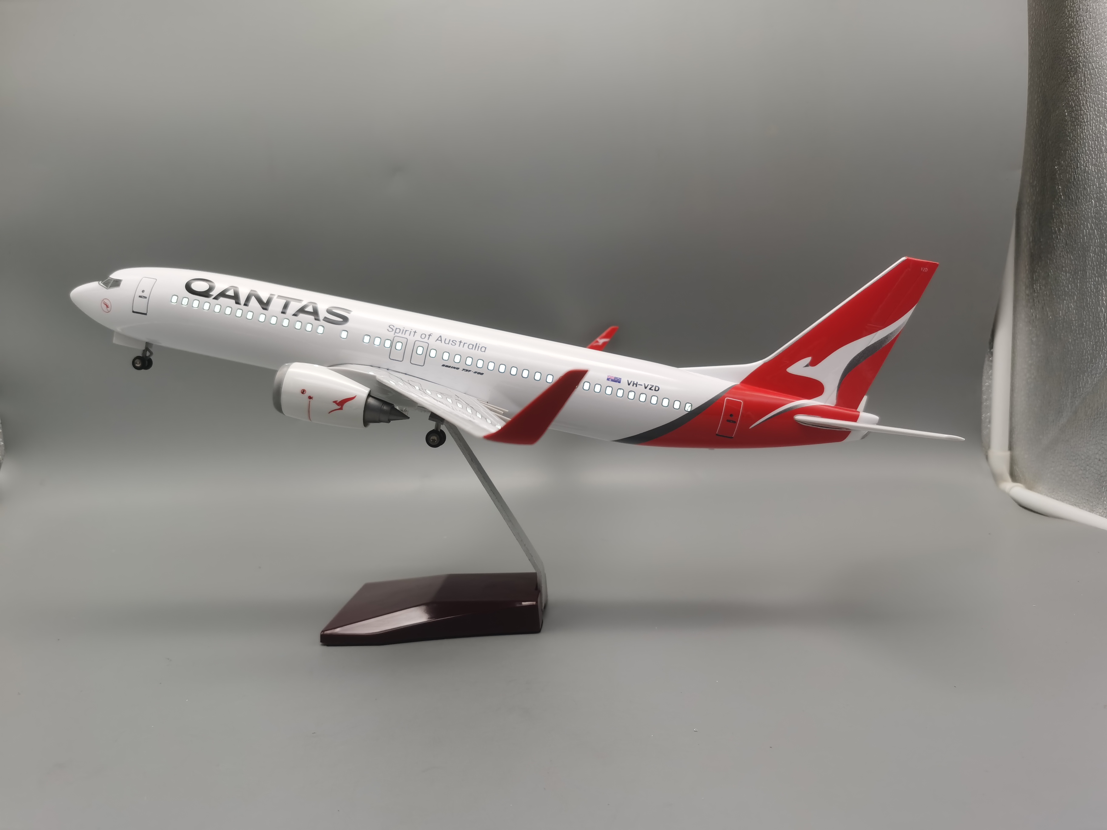 47cm 1/80 Scale B737 Australia - Decor Lighting Australia recensione e prezzo